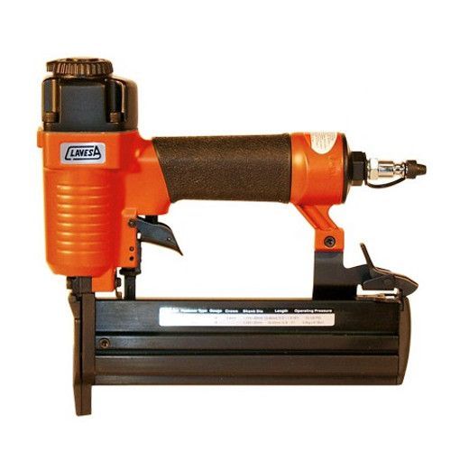 Clavadora / Grapadora neumática Clavesa BS-50