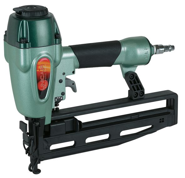 Clavadora neumática Unicair C-14/64 NT