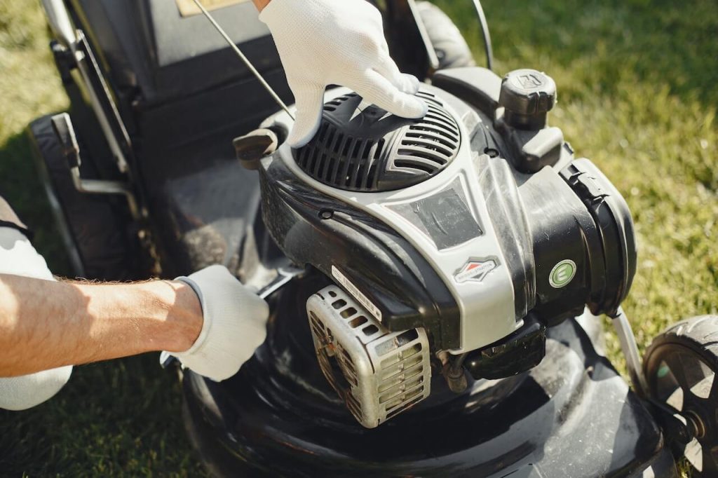 Reparar herramienta jardinería